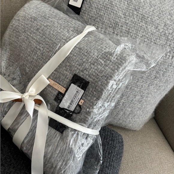 2 Jenni Kayne Alpaca Basketweave Throw Blankets and 1 Alpaca Basketweave Pillow - Picture 2 of 3